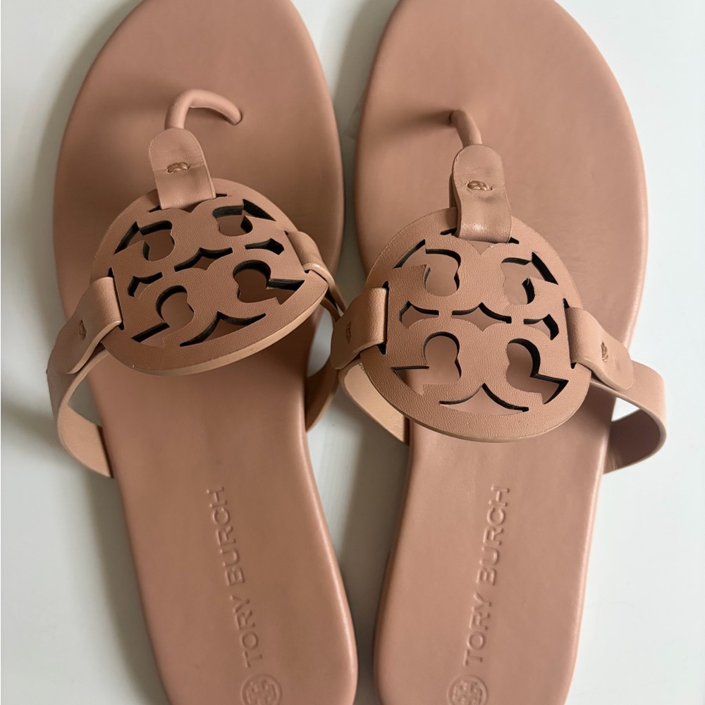 Tory Burch Leather Logo Thong Sandals in Nude size 10